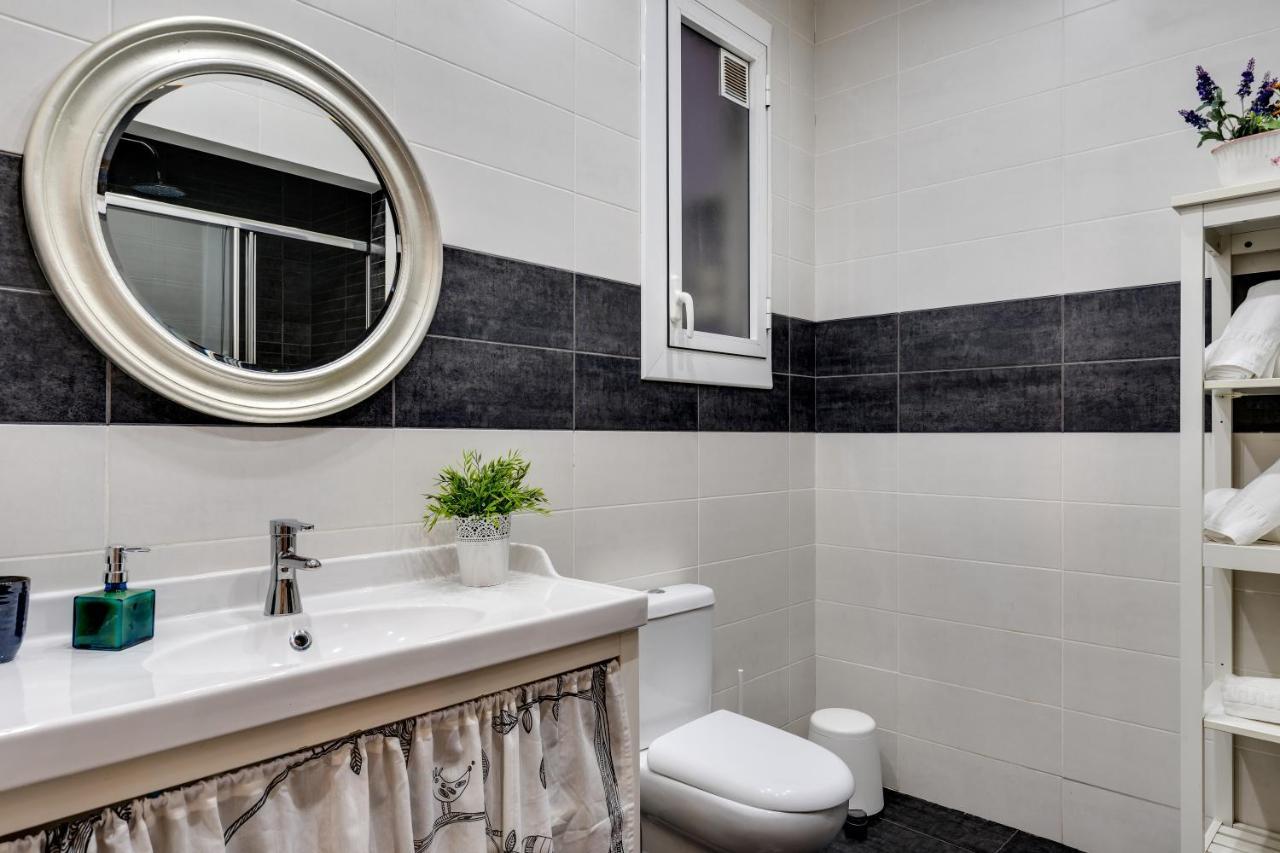 Charming & Convenient Apartment Near Plaza Espanya บาร์เซโลนา ภายนอก รูปภาพ