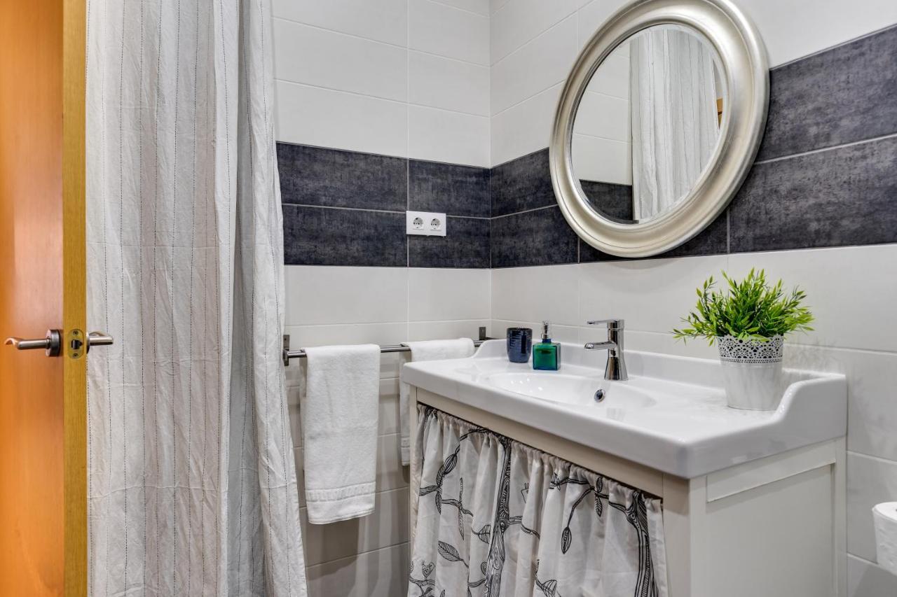 Charming & Convenient Apartment Near Plaza Espanya บาร์เซโลนา ภายนอก รูปภาพ